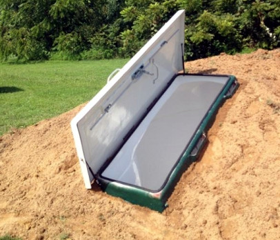 Construct a Secure Storm Shelter – Mother Earth News